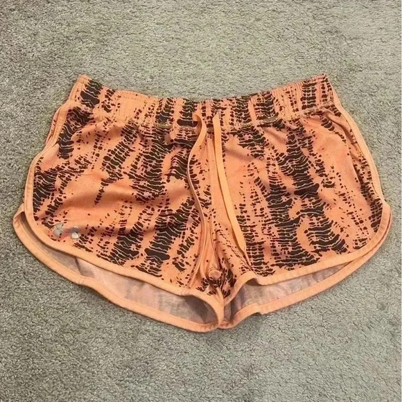 Small UNDER ARMOUR ABSTRACT ATHLETIC SHORTS ORANGE & BLACK HEAT GEAR - Picture 4 of 12